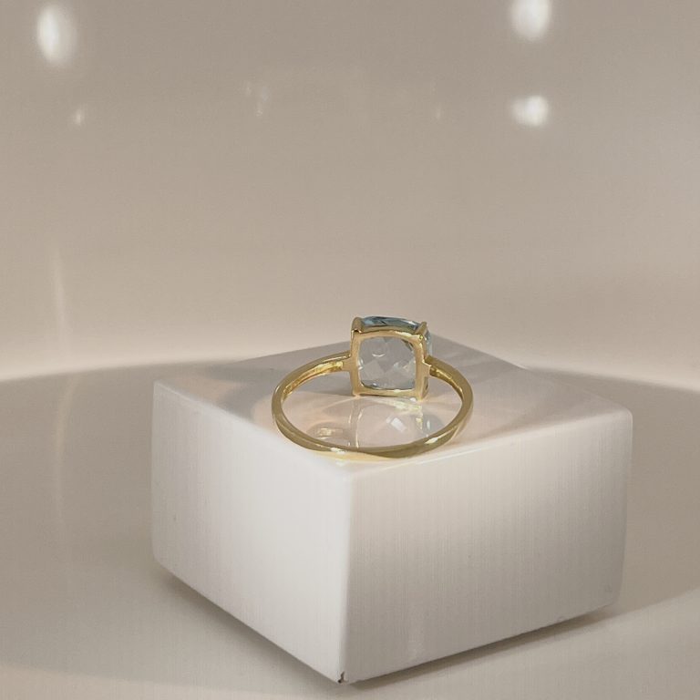 bague topaze bleue or jaune 750