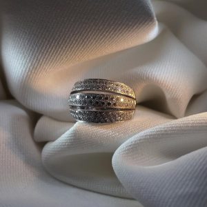 Bague or blanc et diamants - Dépôt-vente
