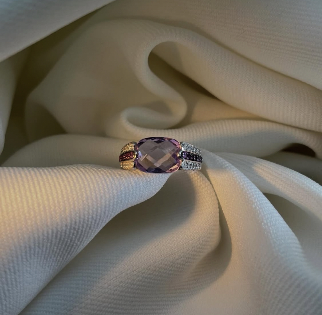 Bague améthyste et saphirs roses