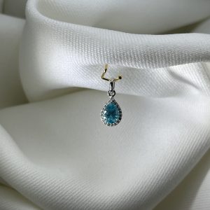 Pendentif Or Blanc Diamants et Topaze